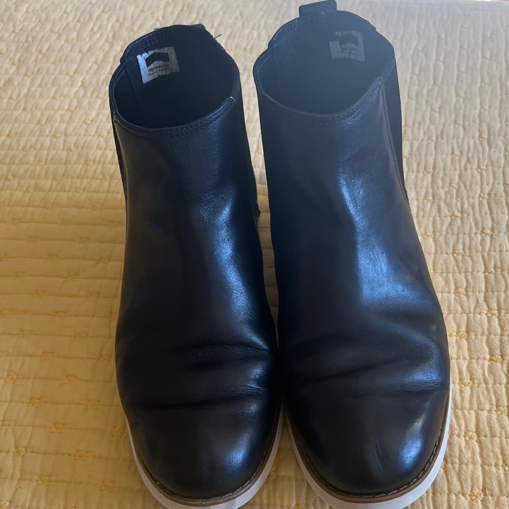 Timberland Woman Lakeville Chalsea Black Boots - Picture 7 of 10